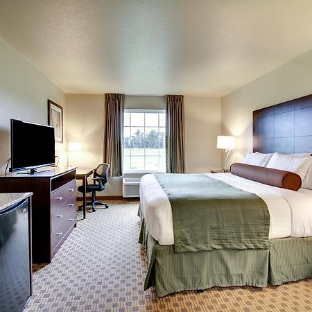Cobblestone Inn & Suites - Schuyler Exteriér fotografie