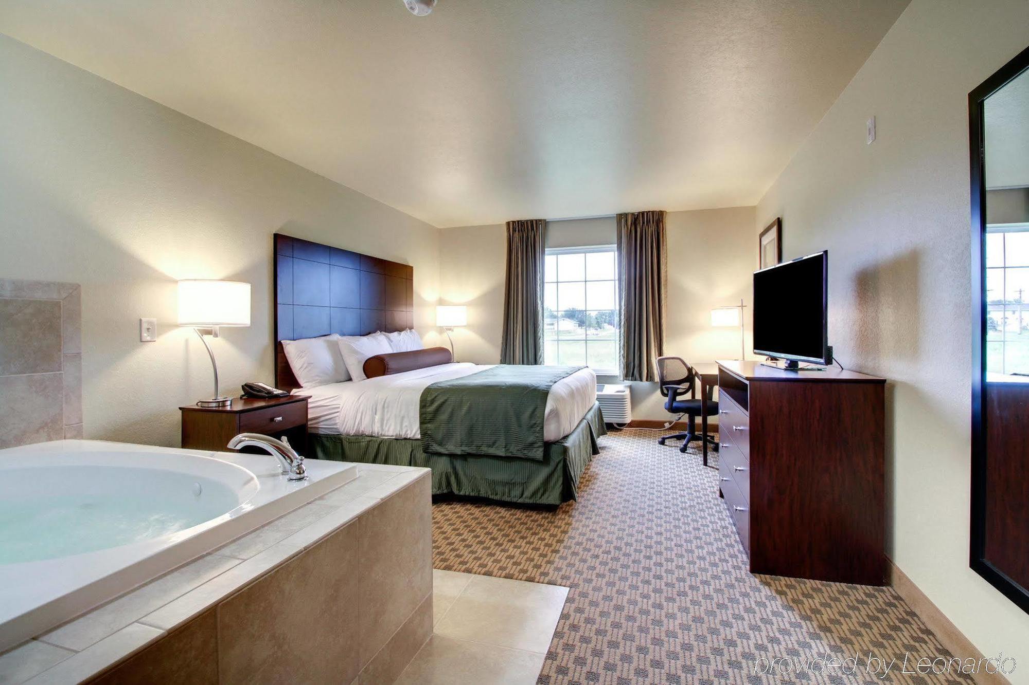 Cobblestone Inn & Suites - Schuyler Exteriér fotografie