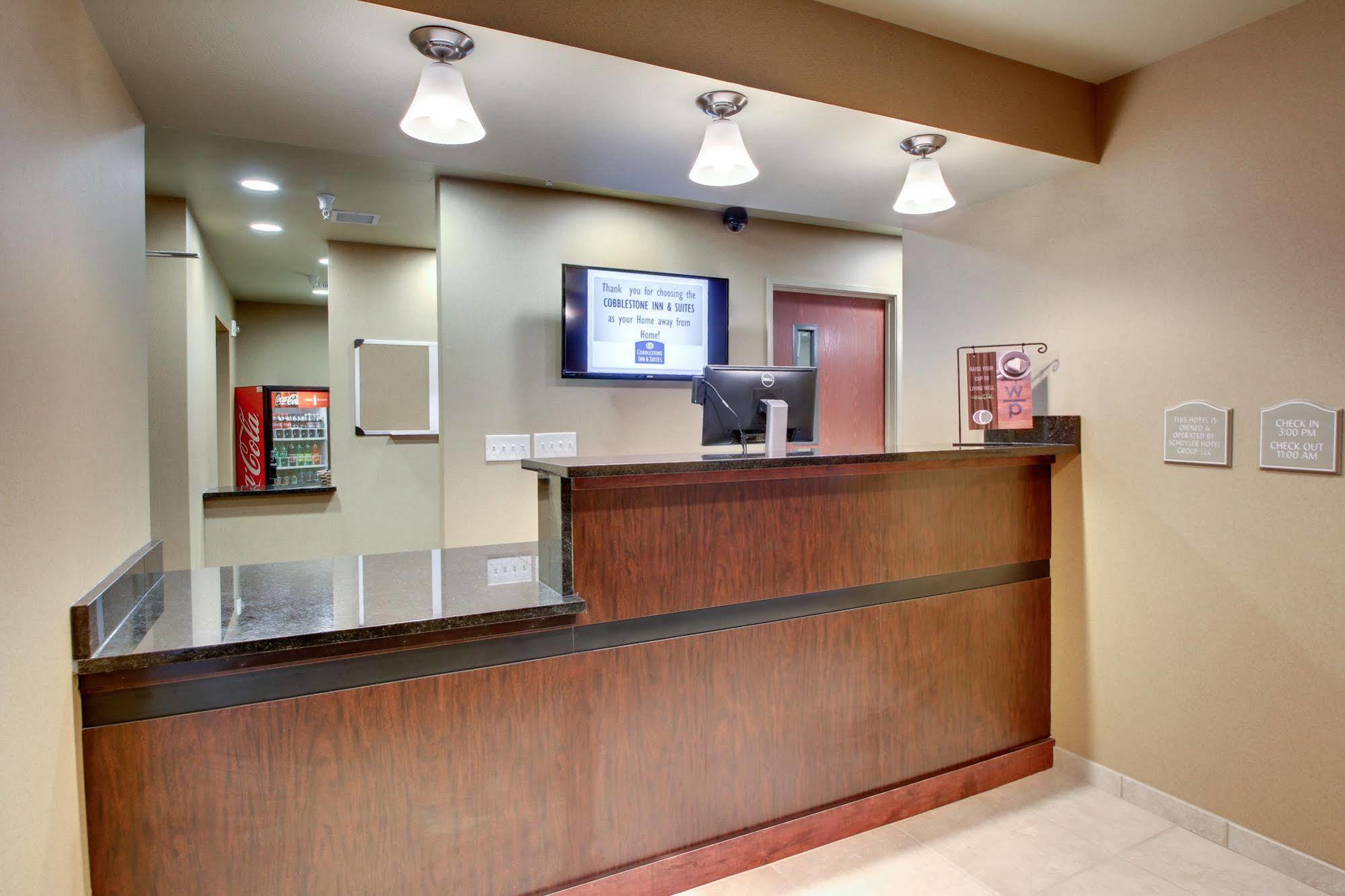 Cobblestone Inn & Suites - Schuyler Exteriér fotografie