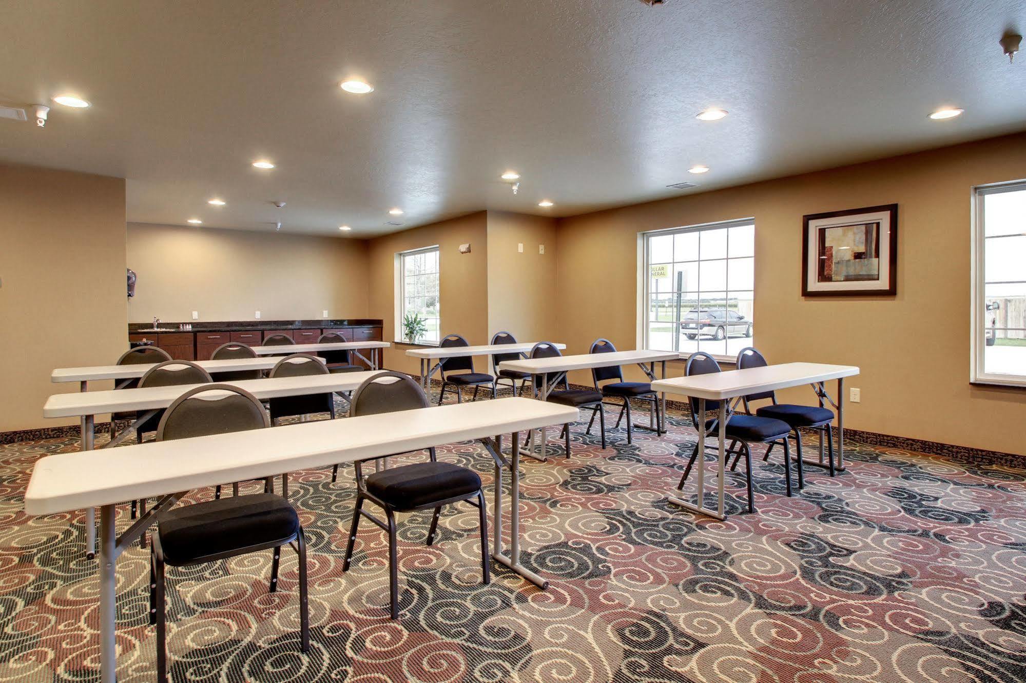 Cobblestone Inn & Suites - Schuyler Exteriér fotografie